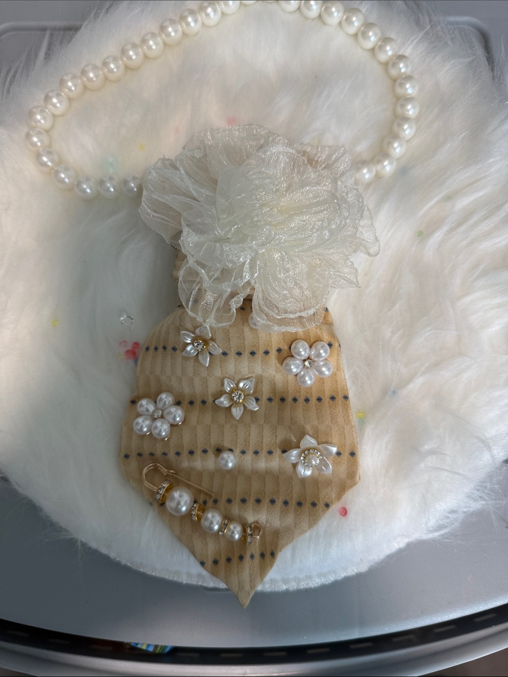 Women’s Pearl-Embellished Beige Hair Accessory Set